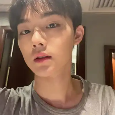 徐明彤